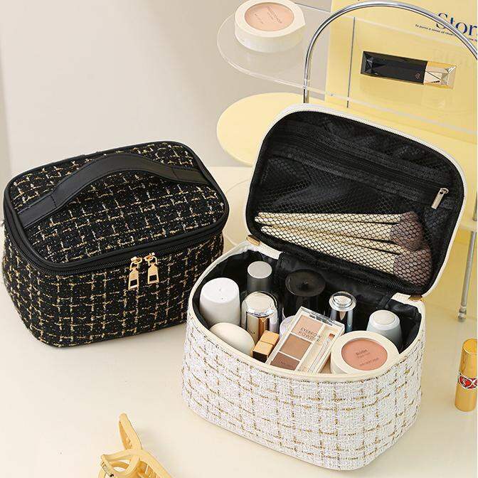 1 Piece Fashionable Series Classic Plaid Chanel's Style Women's Cosmetic Bags Picture4