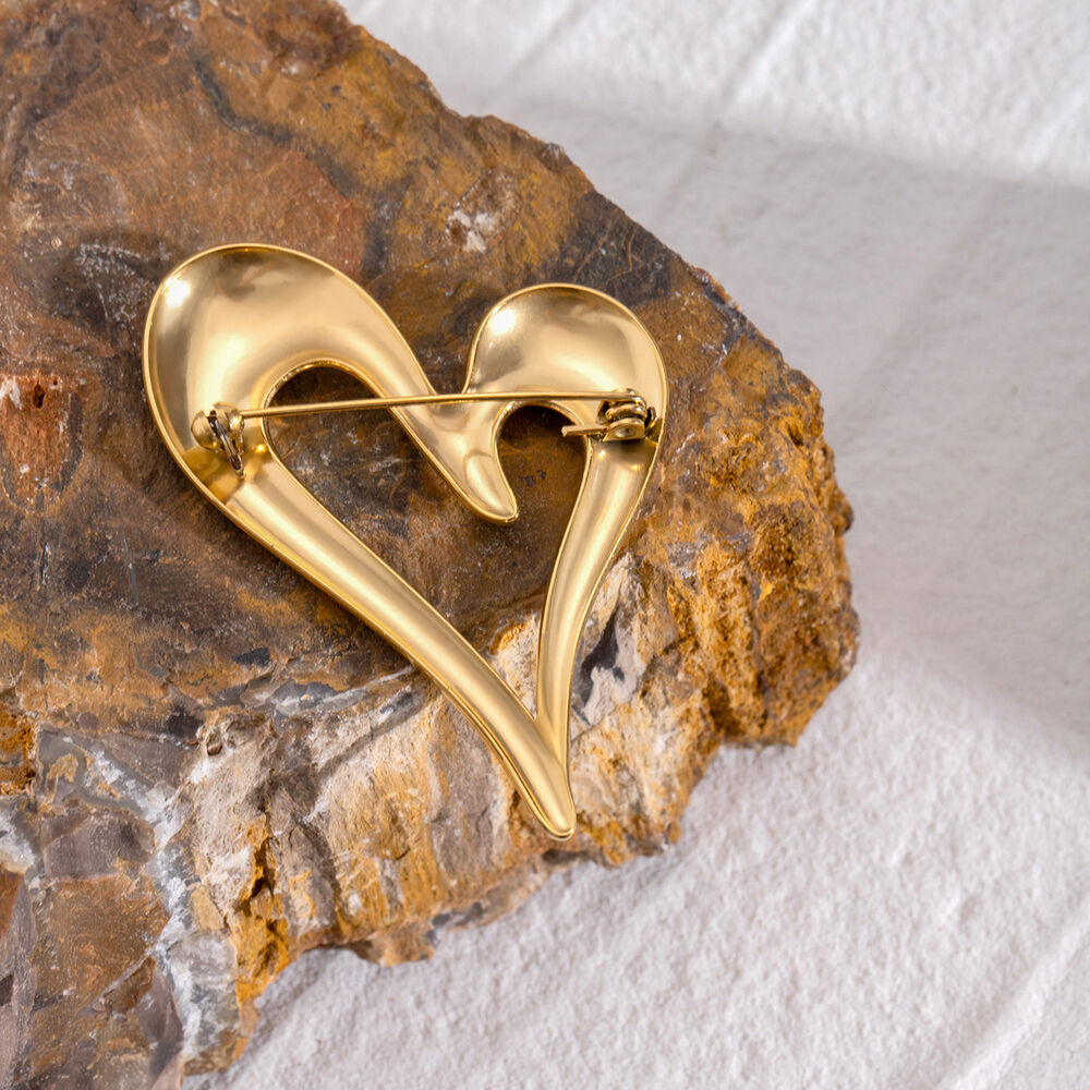1 Piece Romantic Series Elegant Chic Heart Shape Stainless Steel Waterproof Gold Color Women's Brooches h5Picture7