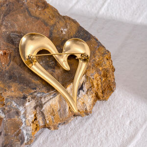1 Piece Romantic Series Elegant Chic Heart Shape Stainless Steel Waterproof Gold Color Women's Brooches h5 Picture7
