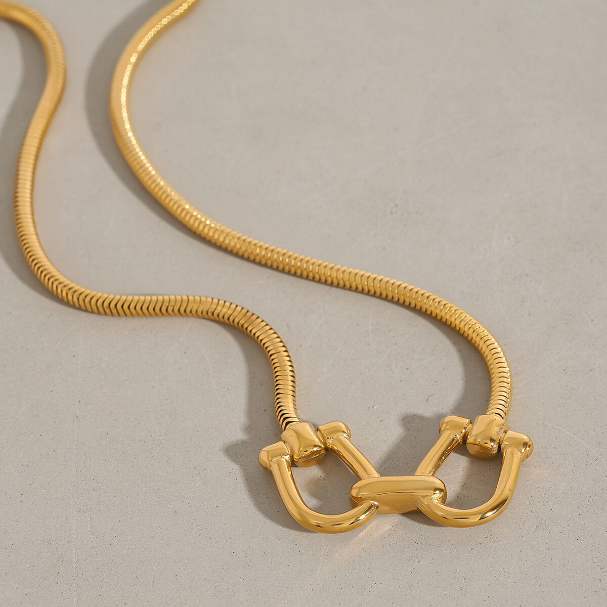 1 Stück Simple Series Original Design Line Edelstahl Goldfarben Damen-Anhängerketten