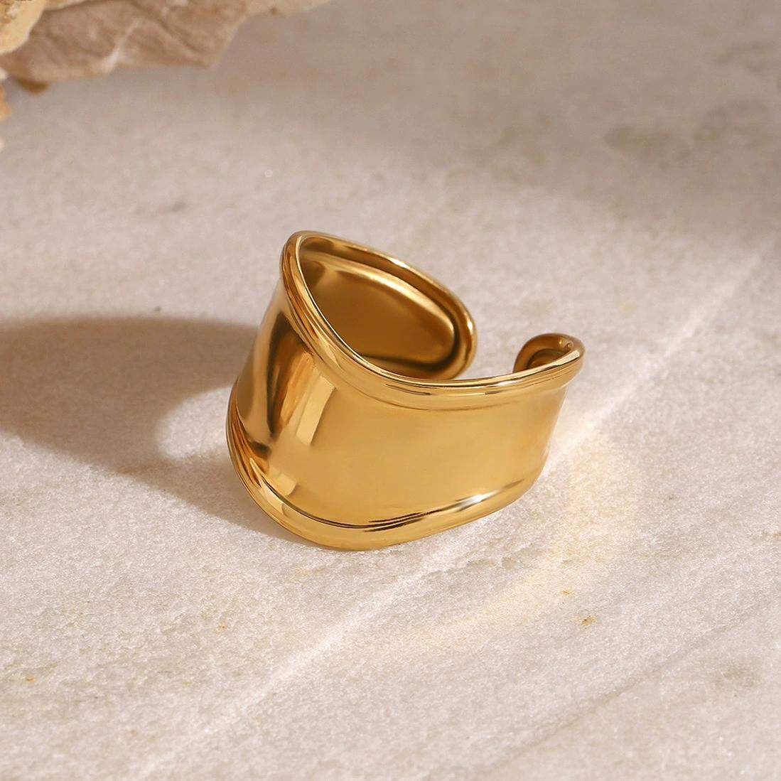 Anelli singoli da donna in acciaio inossidabile color oro, impermeabili, di forma anulare irregolare, serie semplice, 1 pezzo Immagine4