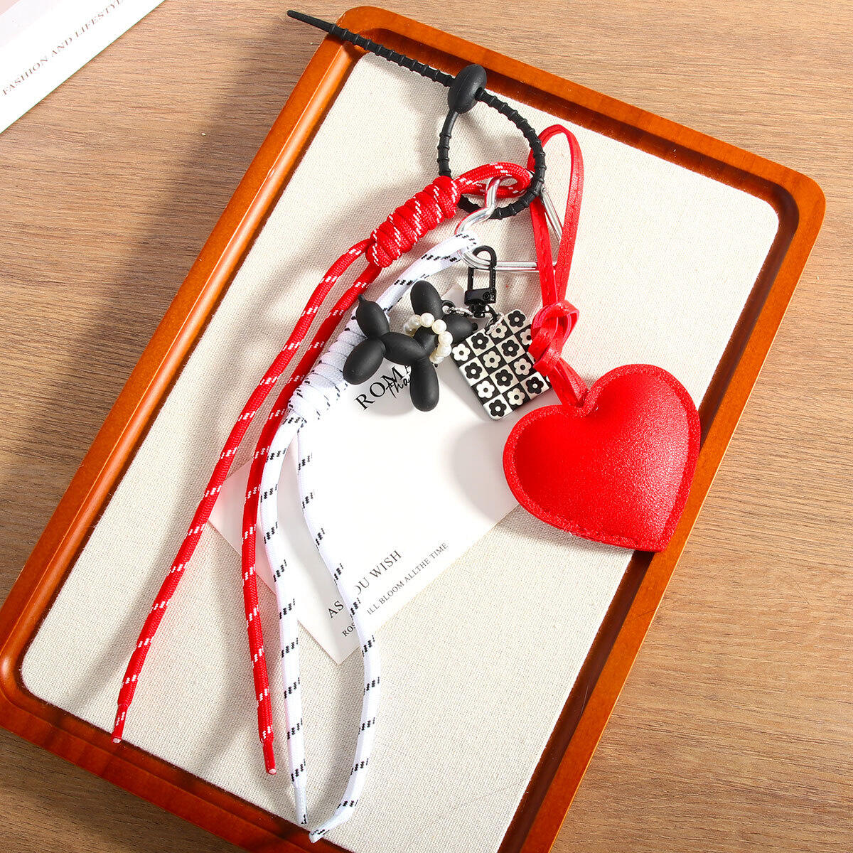 1 Piece Charming Series All-match Daily Heart Shape PU Checkerboard Pattern Women's Bag Charms