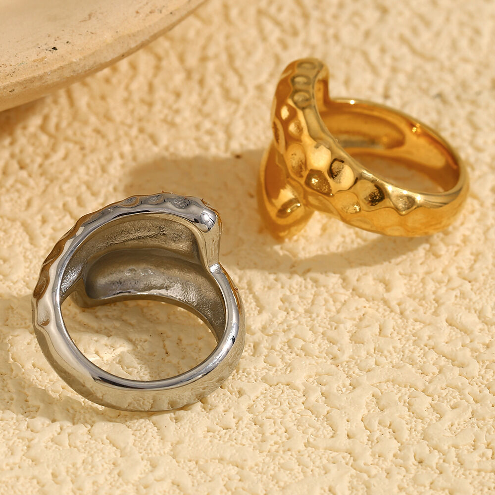 1 pezzo semplice serie Daily Twist in acciaio inossidabile impermeabile color oro anelli singoli da donna h5 Immagine4