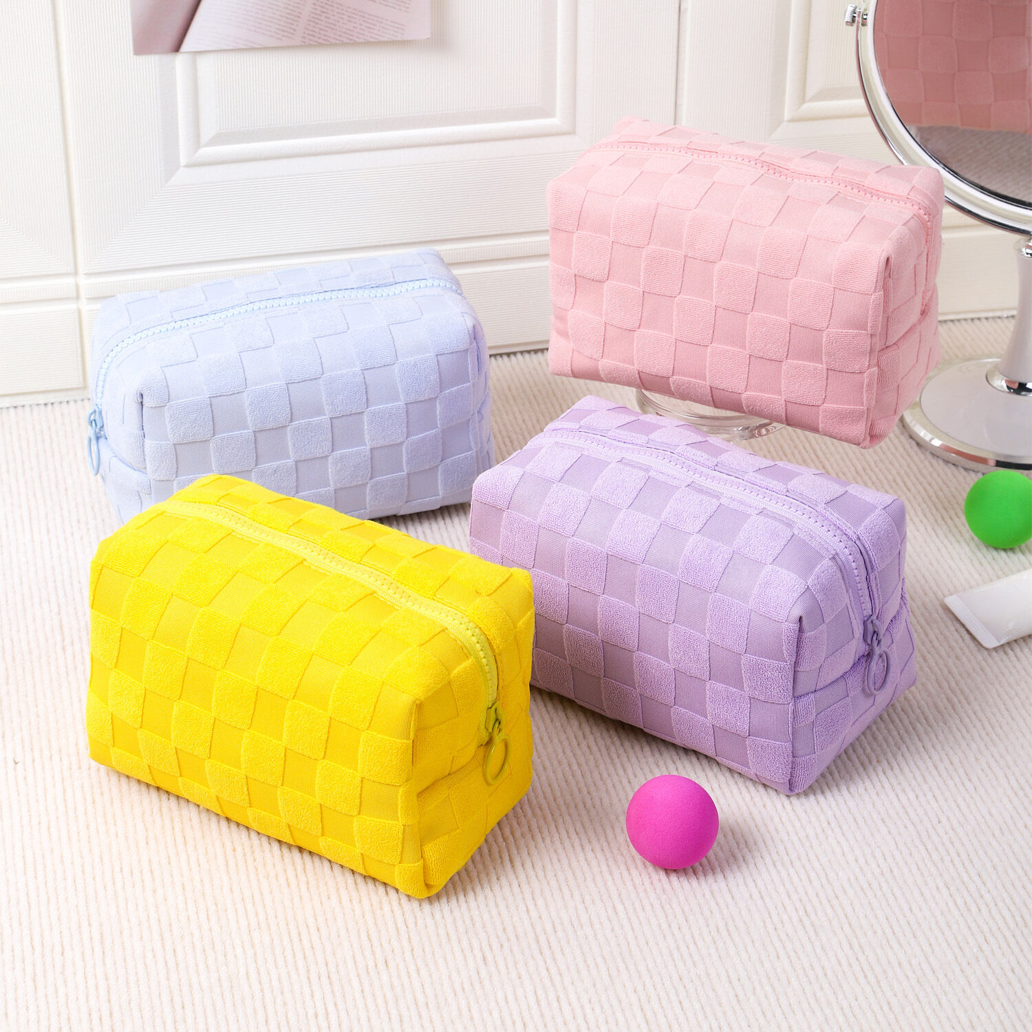 1 Piece Romantic Series Classic Plaid High-capacity Flocking Women's Cosmetic Bags