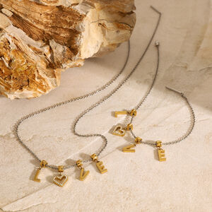 collier avec pendentif en acier inoxydable plaqué or et strass pour femme, série simple, lettre simple h5 Image3