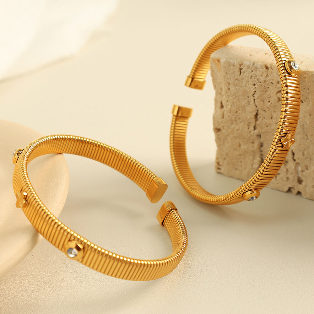 1 Stück Simple Series Einfache geometrische Edelstahl 18 Karat vergoldet Strass Damen Armreifen 2