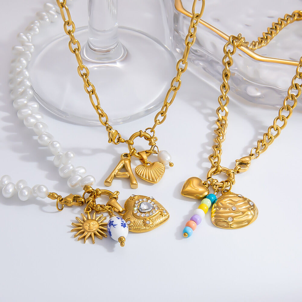 1 pezzo serie romantica cuore retrò acciaio inossidabile placcato oro  strass donne ciondolo collane