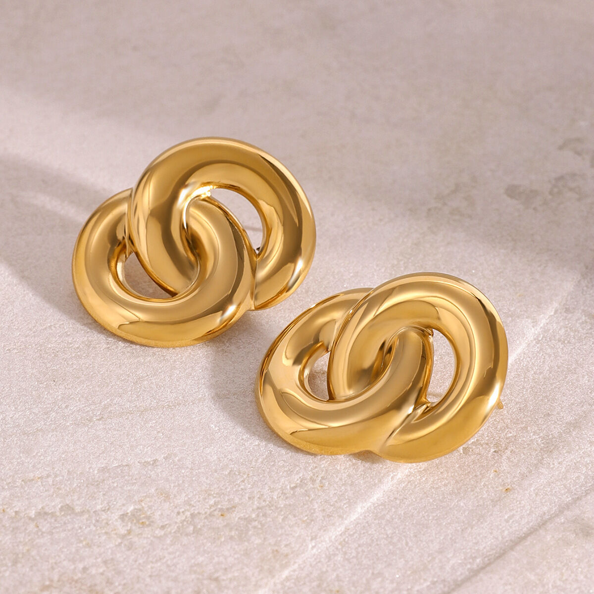 1 pair stylish retro style oval-intersected shape stainless steel  gold plated women's stud earrings 2