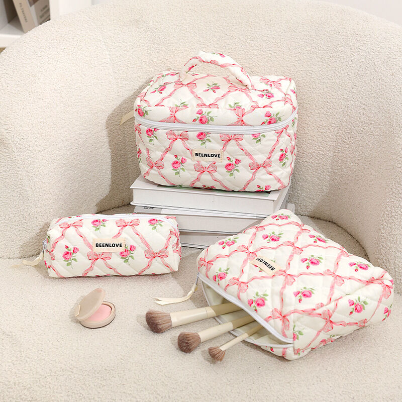 1 Piece Simple Series Large-capacity Cosmetic Bag With Sweet Bows Flowers Women's Bags