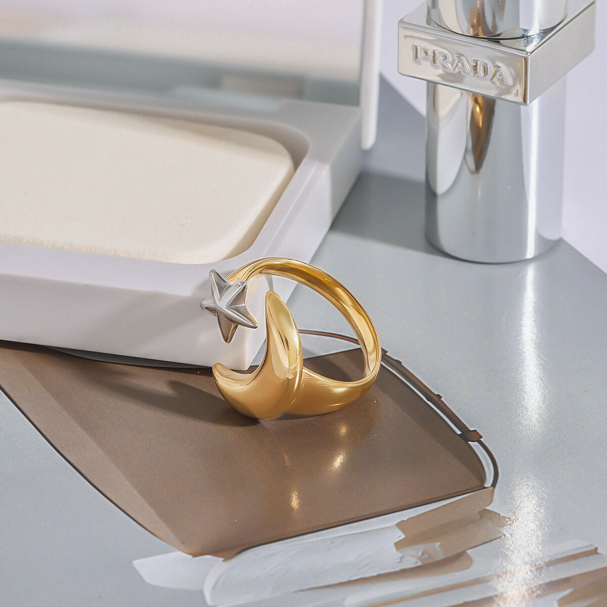 Anelli singoli da donna in acciaio inossidabile impermeabile color oro e argento con luna e stella, serie classica, 1 pezzo Immagine5