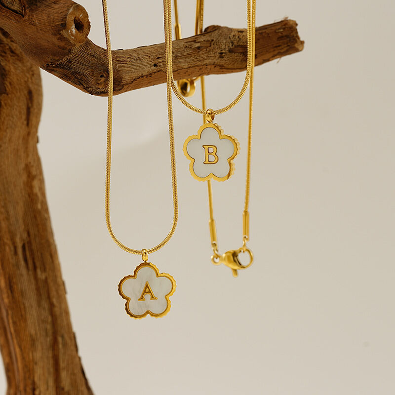 1 piece simple hign-end style five-leaf clover shape stainless steel  gold plated inlay shell women's pendant necklace h5 Picture3