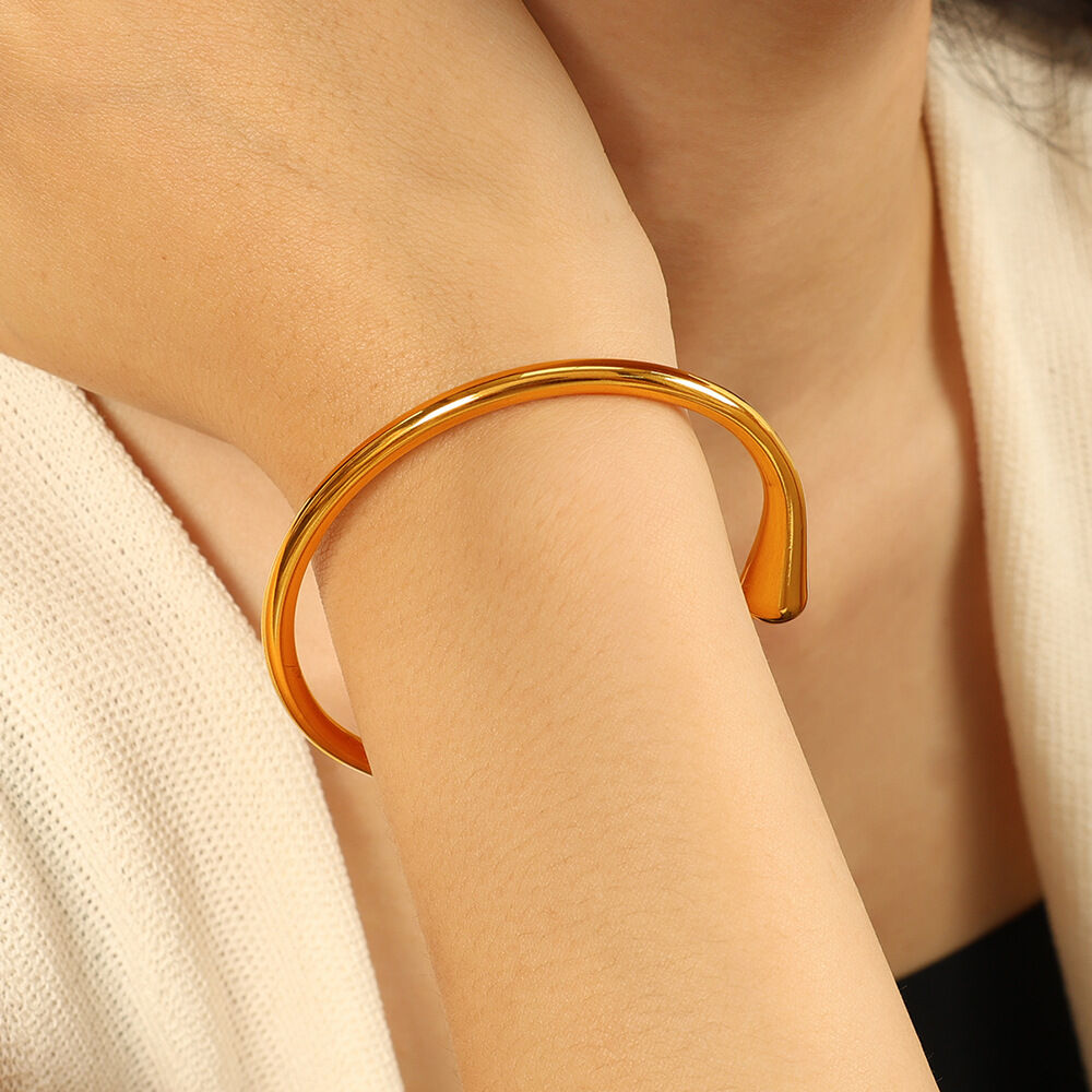 1 pezzo semplice serie semplice tinta unita acciaio inossidabile placcato oro 18K braccialetti da donna Immagine5