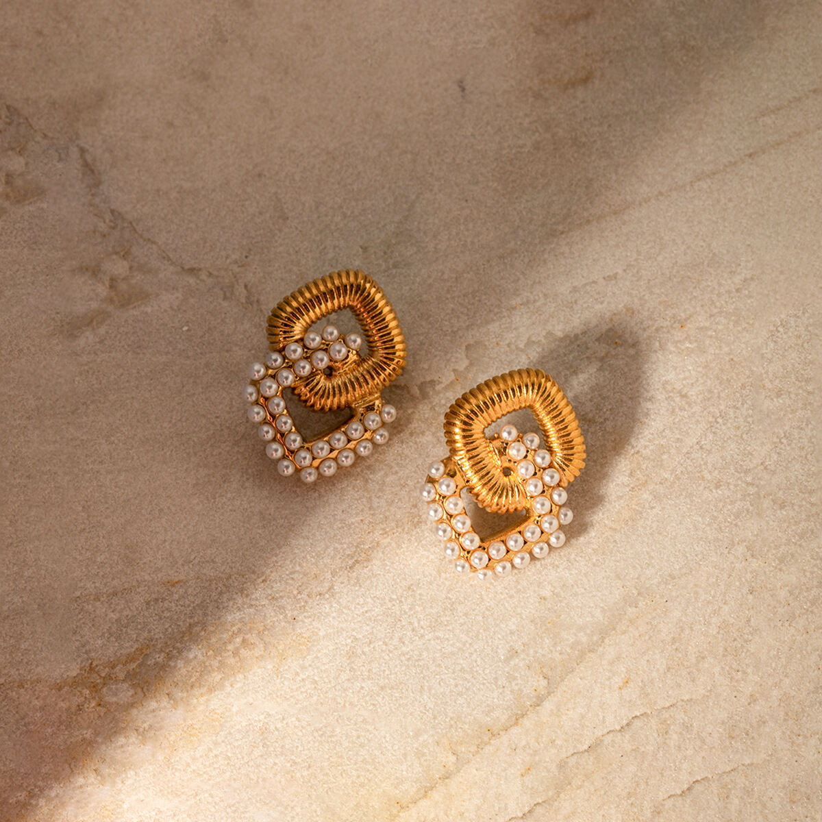 1 pair classic series elegant geometric stainless steel  gold plated artificial pearl women Stud Earrings