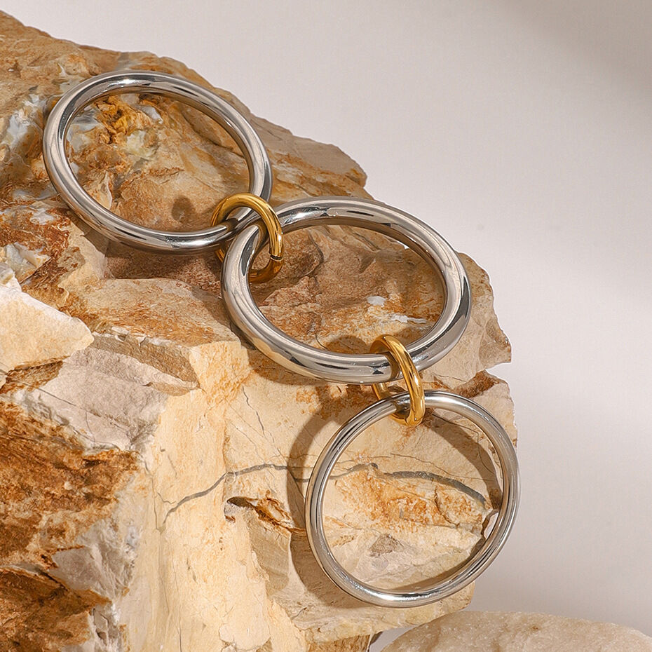 1 Pair Classic Series Moddern Annular Stainless Steel Waterproof Gold and Silver Color Women's Single Rings 2