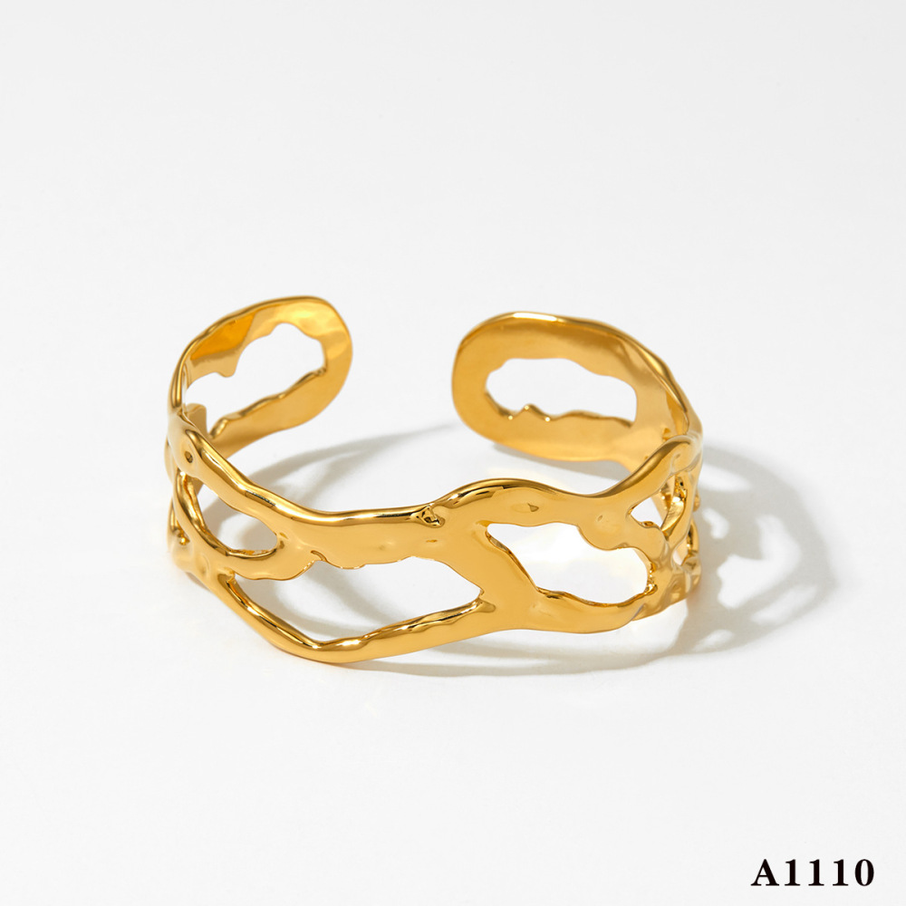 Simple Geometric Stainless Steel Waterproof Gold Color Women's Cuff Bracelets Picture2
