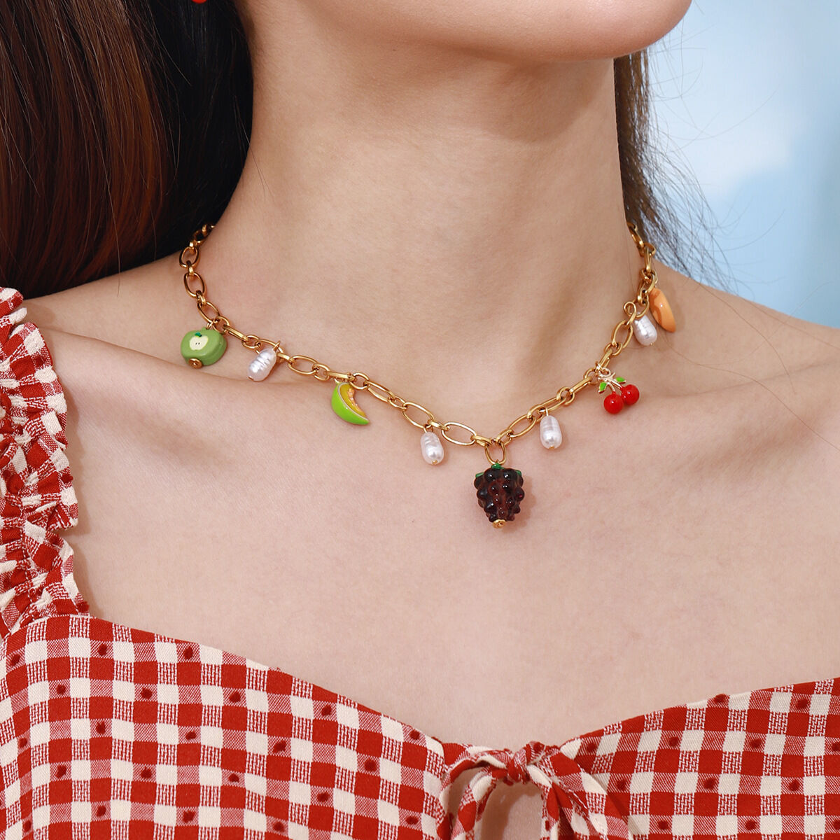 Collar con colgante de acero inoxidable dorado resistente al agua con forma de fruta natural de la serie policromada de 1 pieza para mujer Imagen4