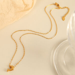 Collar con colgante de acero de titanio y oro de 1 pieza, serie simple, con diseño de animales naturales para mujer h5 Imagen4