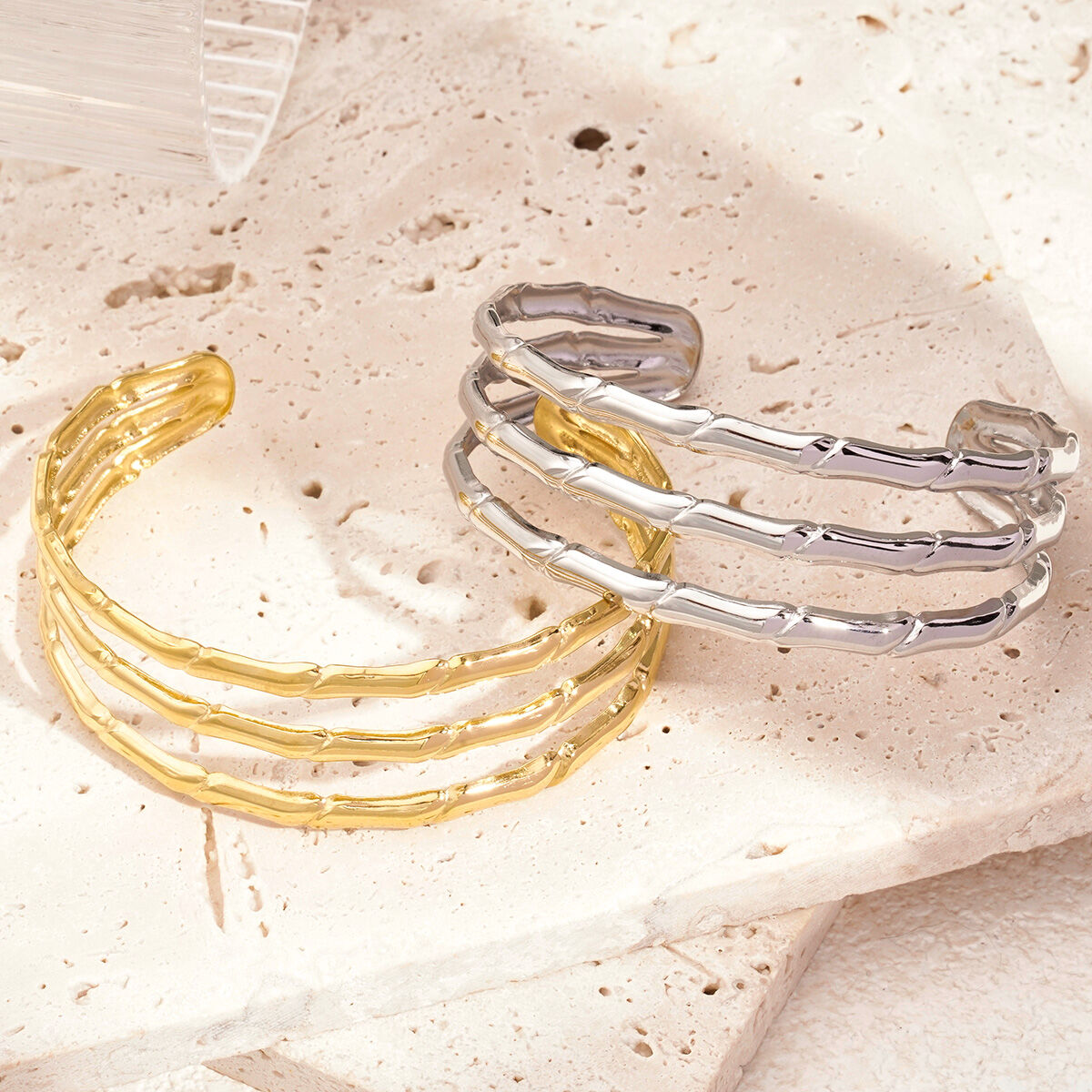1 stuk Dazzling Series Classic Strip Drielagige Waterdichte Roestvrijstalen Damesarmband in Goudkleur Afbeelding3