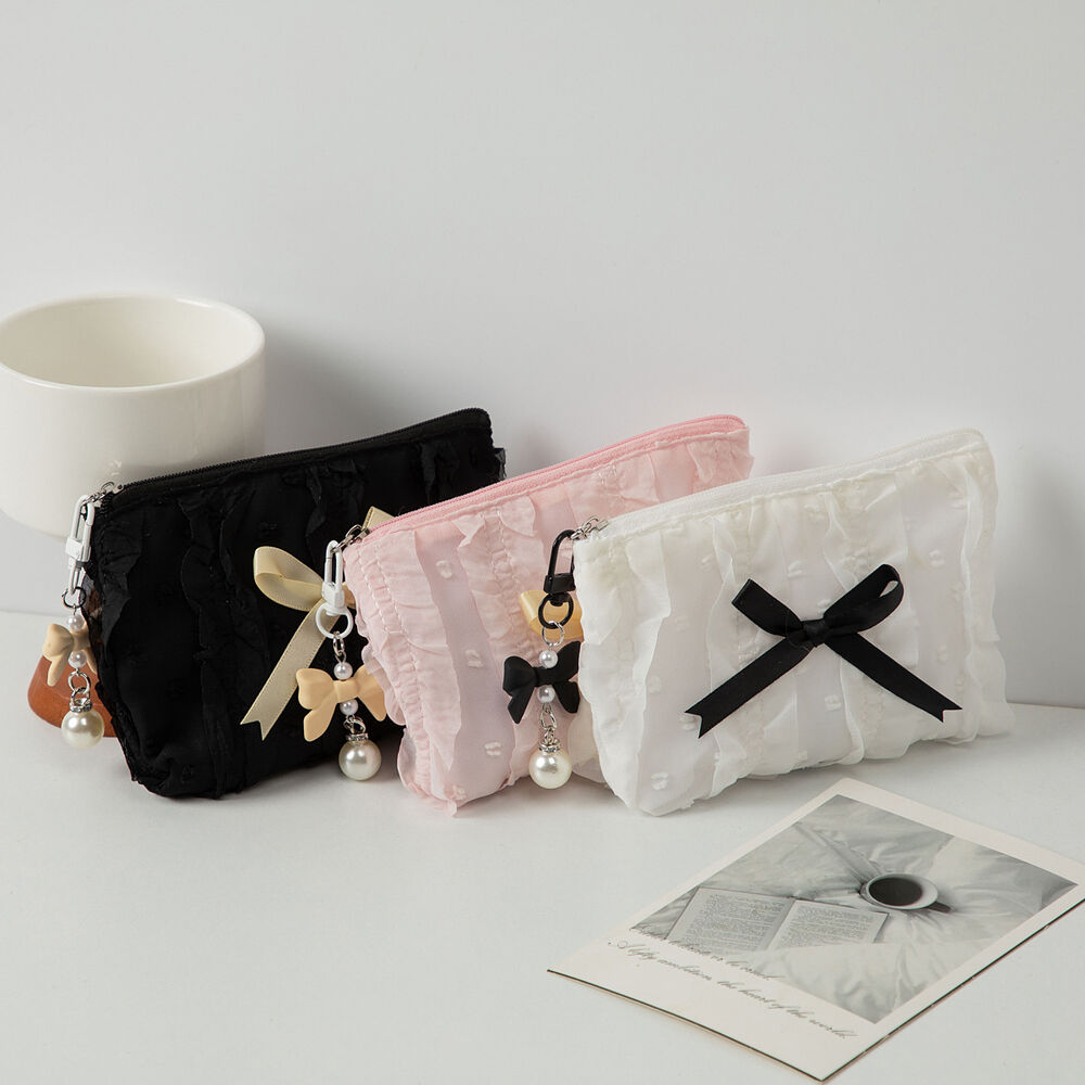 1 Piece Romantic Bowknot Portable Large Capacity With Random Printing Design Women's Lace Cosmetic Bags Picture3