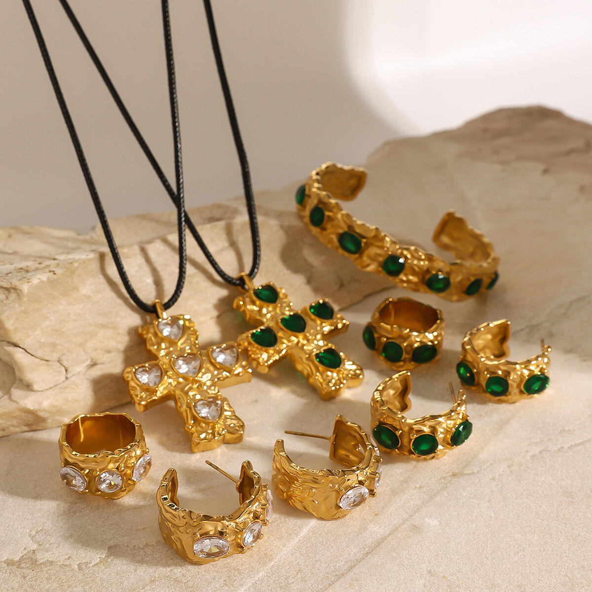 1 paire de boucles d'oreilles rétro en acier inoxydable plaqué or  avec zircons pour femme, série classique 2