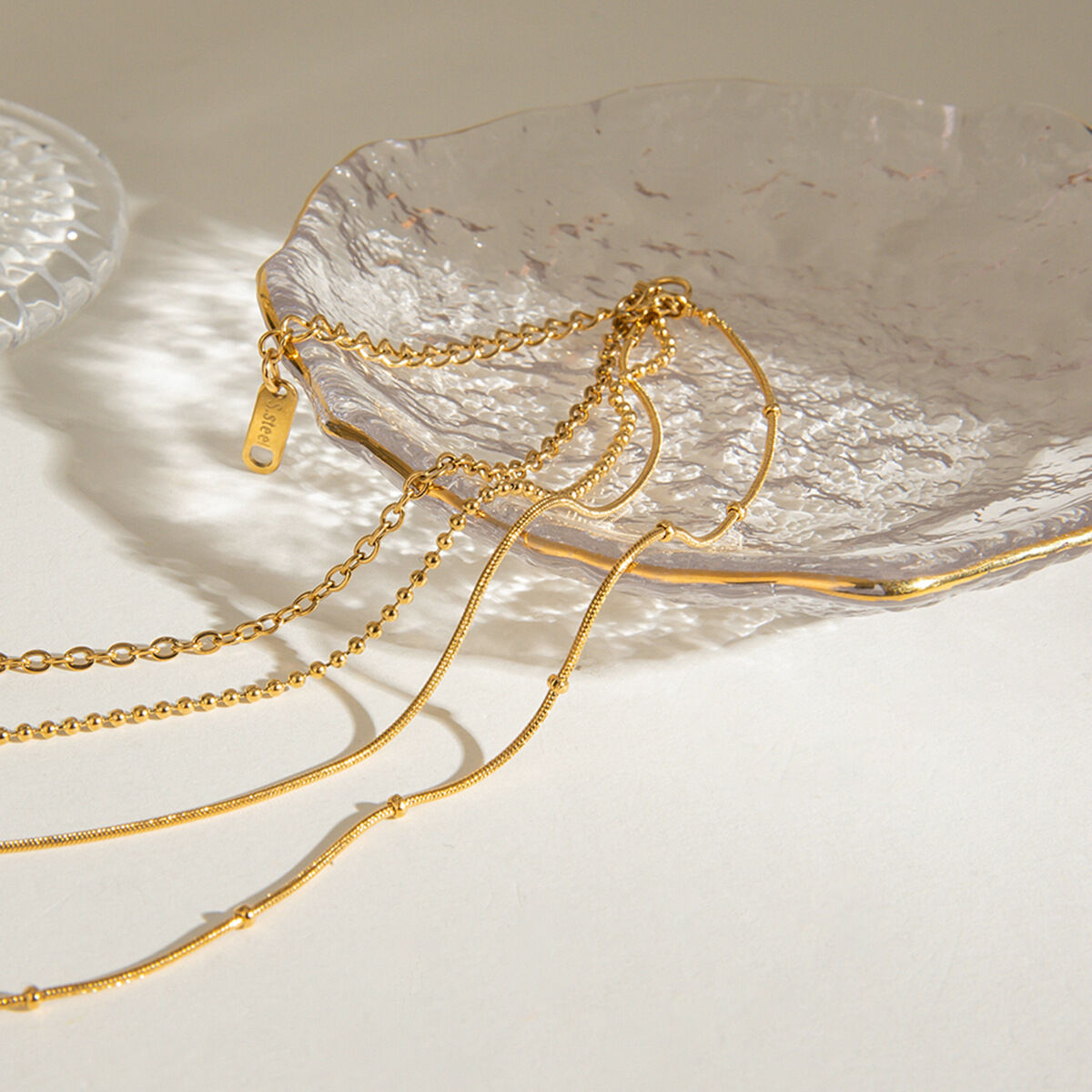 Collares en capas para mujer, de acero inoxidable chapado en oro de 18 quilates, elegantes, geométricos, de serie clásica, de 1 pieza Imagen5