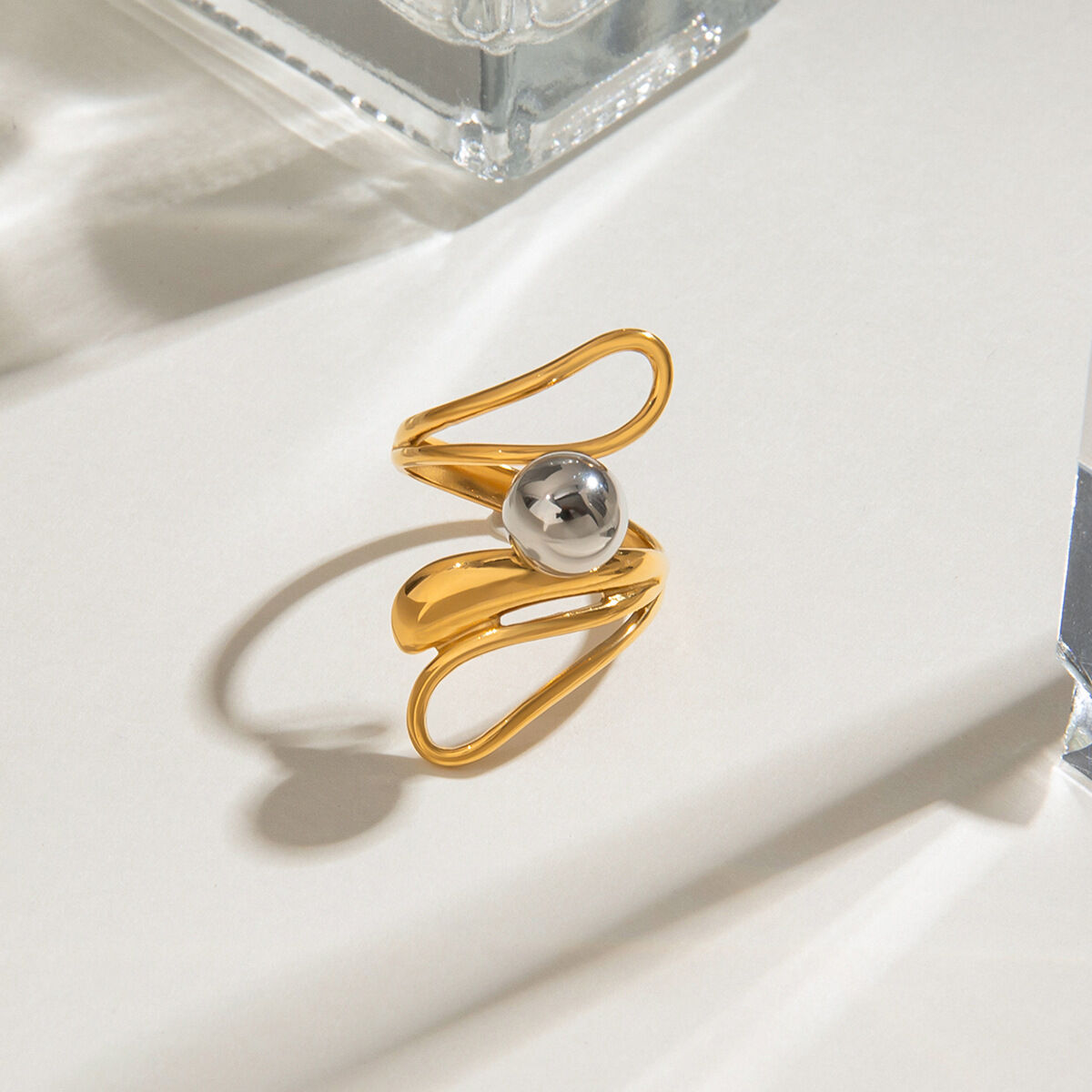 1 pezzo, anelli singoli da donna in acciaio inossidabile, impermeabili, alla moda, irregolari, color oro, serie moderna h5 Immagine5