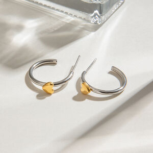 1 Pair Minimalist Series Classic Heart Light Stainless Steel Waterproof Gold Color Women's Stud Earrings h5 Picture5
