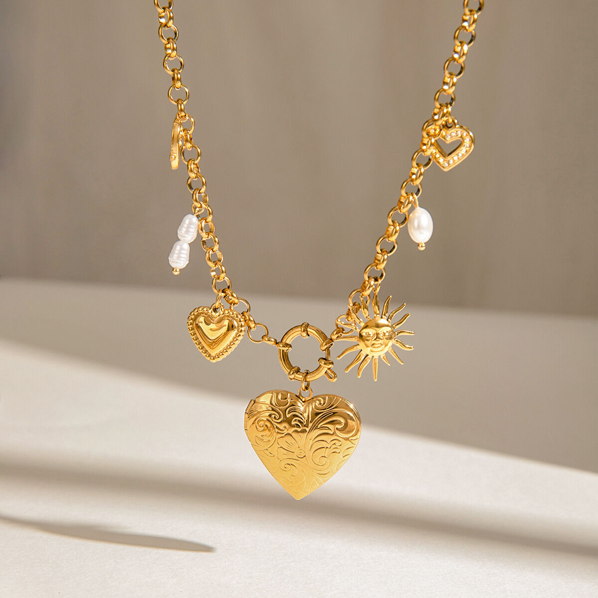 Collier pendentif romantique chic en forme de cœur et de soleil, en acier inoxydable étanche couleur or, à faire soi-même pour femme (1 pièce) 2