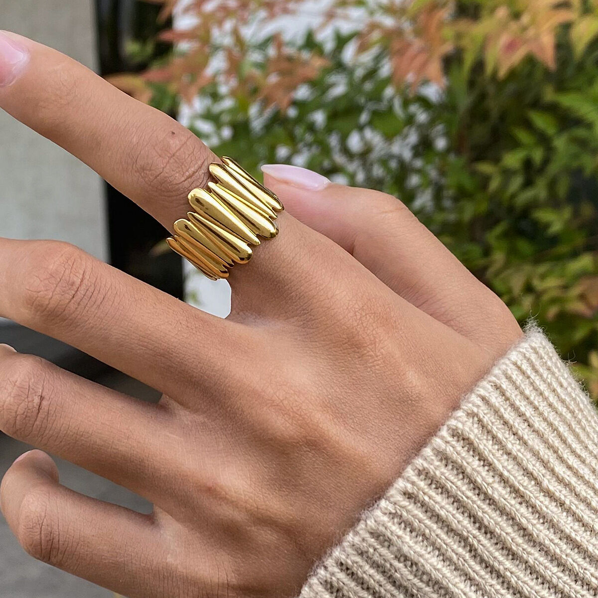 1 Piece Retro Stainless Steel Waterproof Gold Colored Statement Ring Picture4