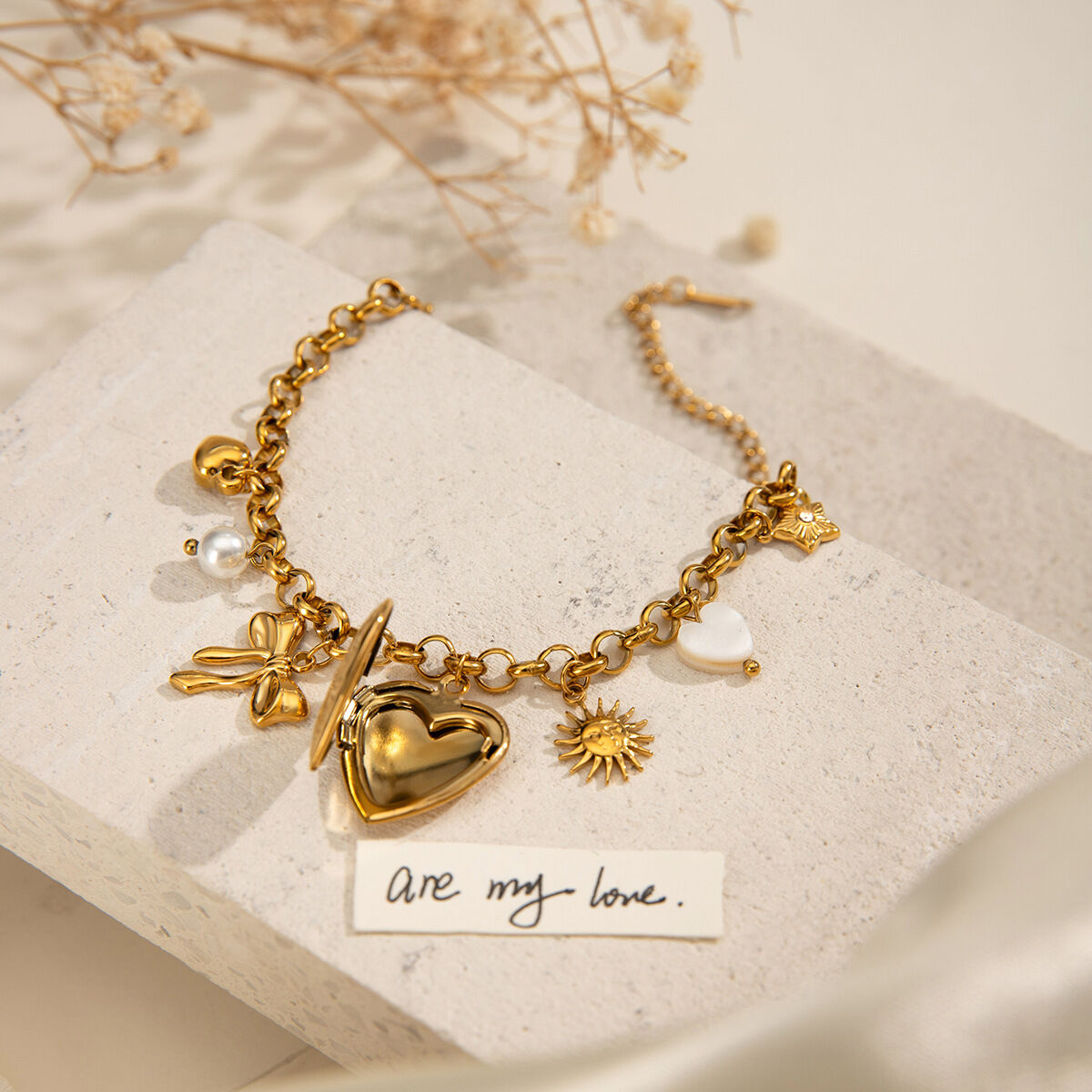 1 pezzo semplice serie  stile amore/cuore forma acciaio inossidabile placcato oro 18k donne braccialetti con ciondoli h5 Immagine5