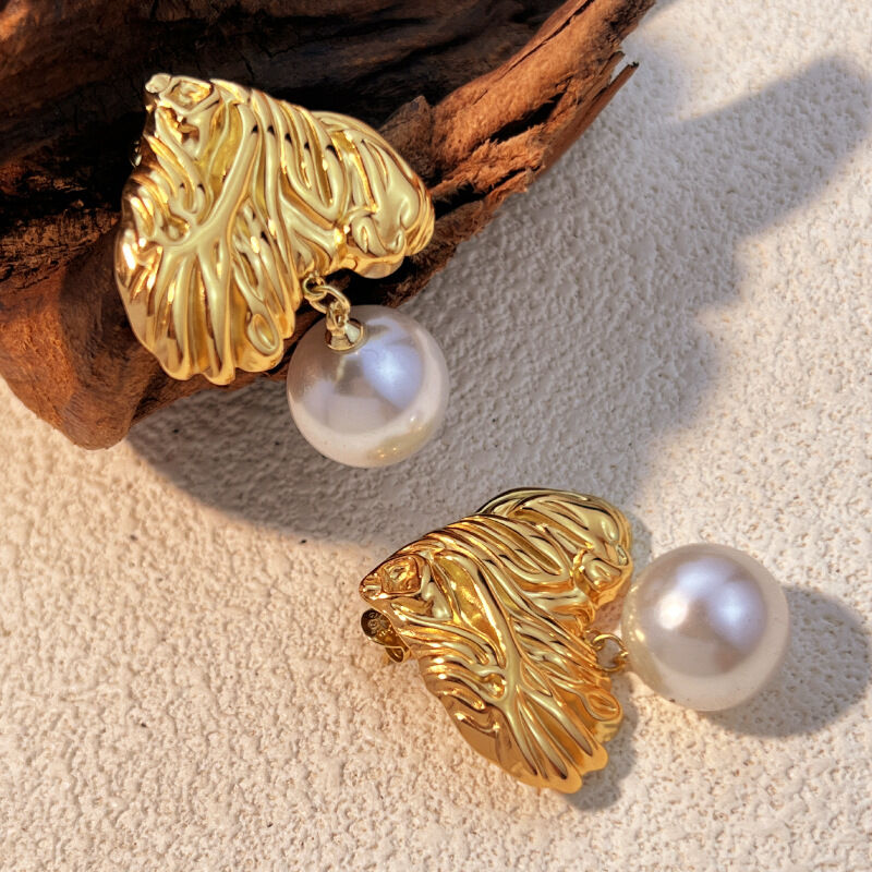 1 paio di orecchini pendenti da donna in acciaio inossidabile con cuore retrò e impermeabili, color oro Immagine4