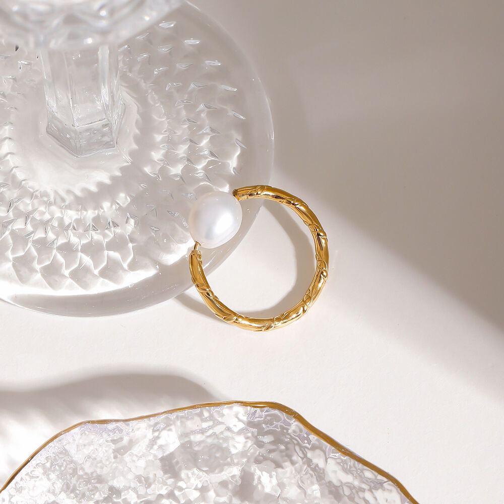 1 paio di anelli singoli da donna in acciaio inossidabile color oro, eleganti e resistenti all'acqua, serie romantica h5Immagine3