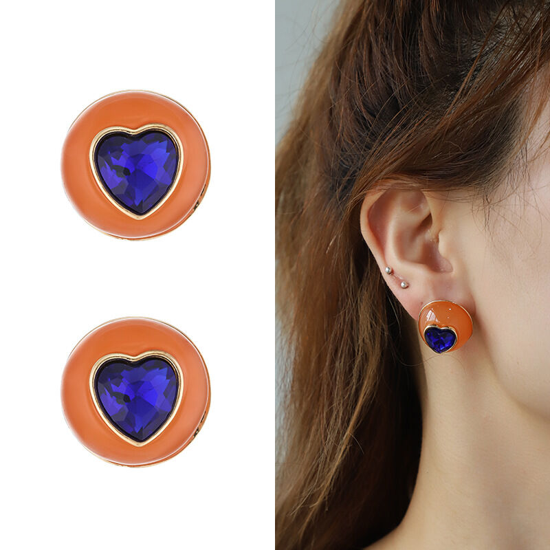 1 Pair Vogue Series Exquisite Heart Shape Drop Oil Gold Color Alloy Women's Stud Earrings Picture4