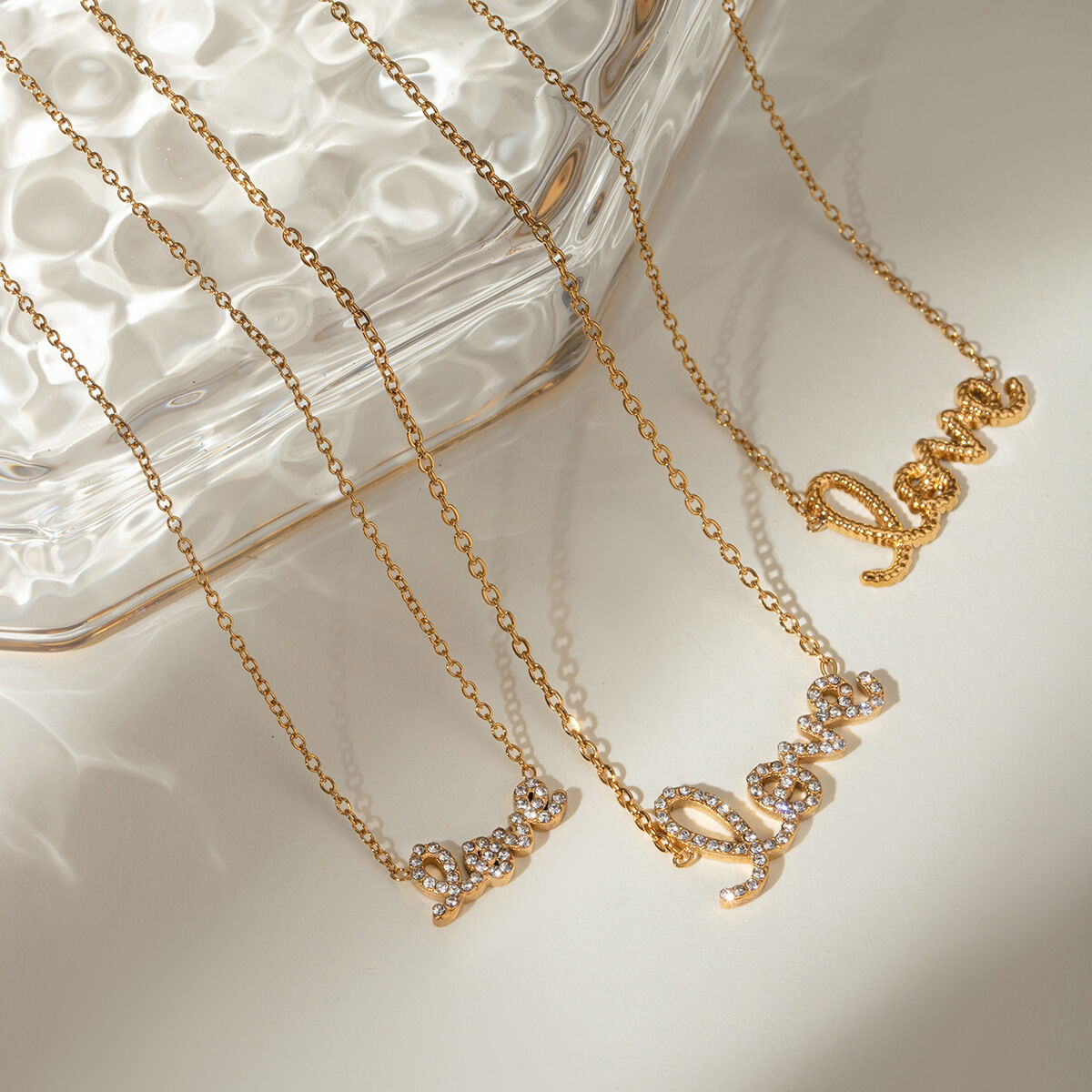1 Stück Simple Series Casual Letter Edelstahl 18 Karat vergoldet Strass Damen Anhänger Halsketten 2