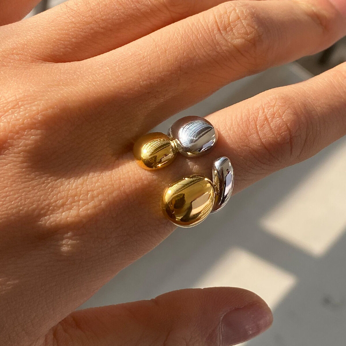 1 Piece Simple Series Fashionable Annular Stainless Steel Waterproof Gold & Silver Color Women's Single Rings h5 Picture3