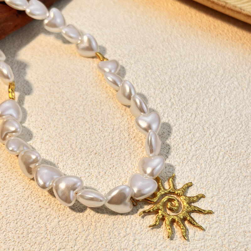 1 Stück Retro-Stil Sonnenförmige Edelstahl-Anhänger-Halskette für Damen in Goldfarbe Bild5