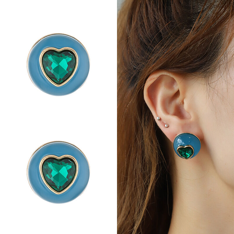 1 Pair Vogue Series Exquisite Heart Shape Drop Oil Gold Color Alloy Women's Stud Earrings Picture5