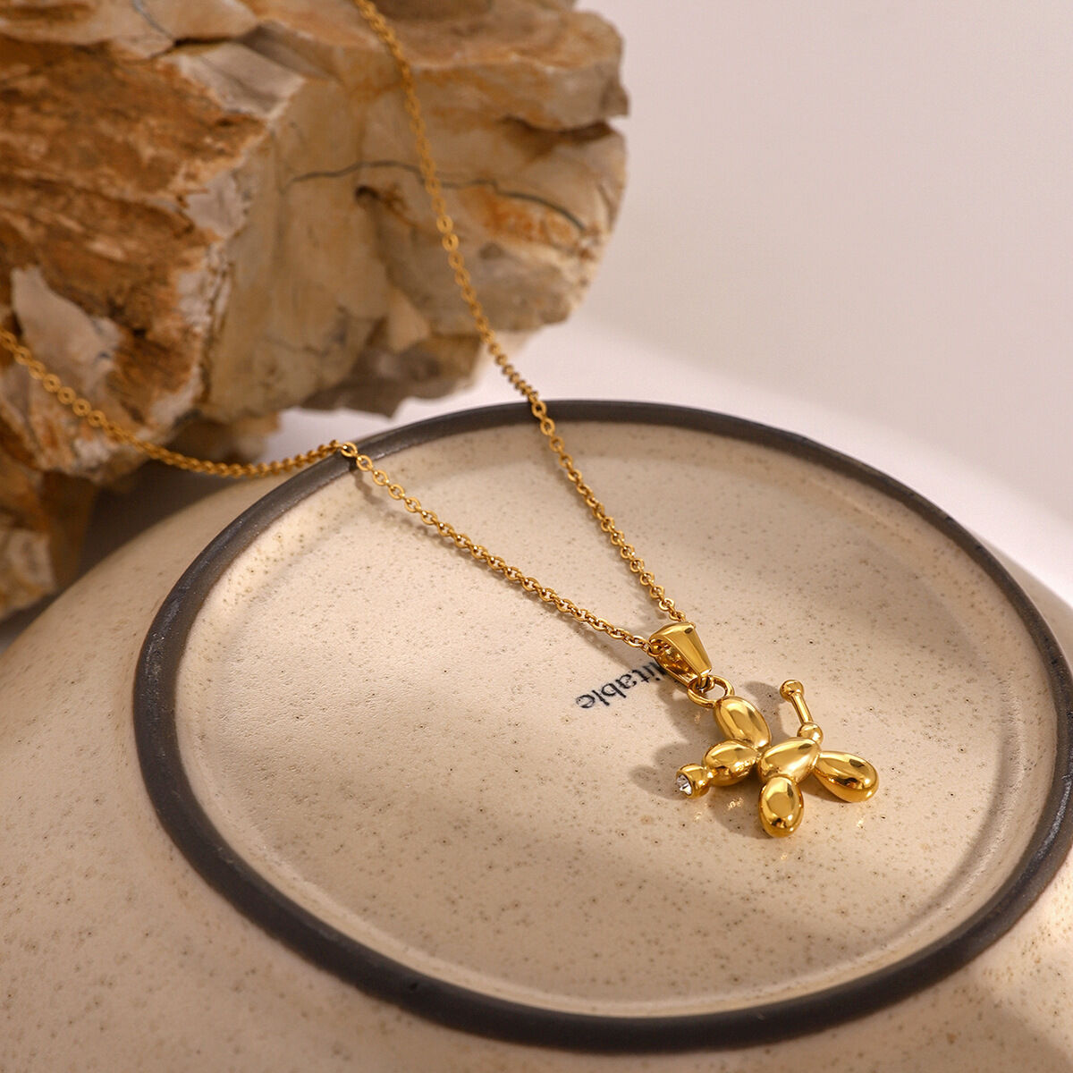 1 pezzo semplice serie carino animale acciaio inossidabile placcato oro 18K strass donne ciondolo collane Immagine4