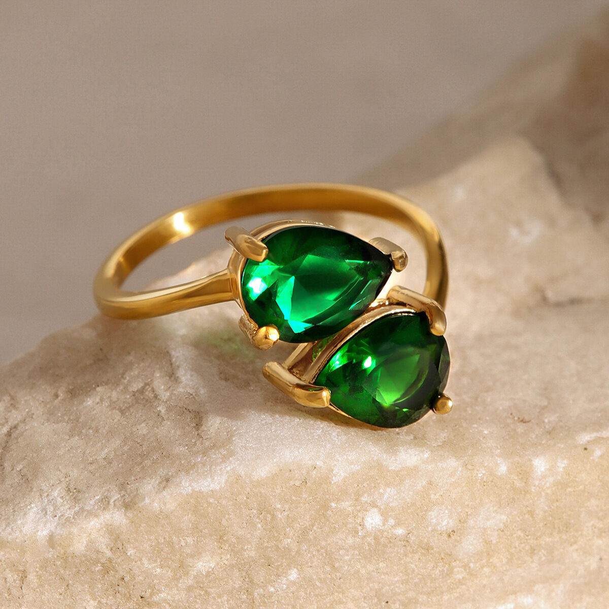 1 par de anillos ajustables para mujer de acero inoxidable con circonitas chapadas en oro de 18 quilates y diseño geométrico retro de serie simple Imagen4