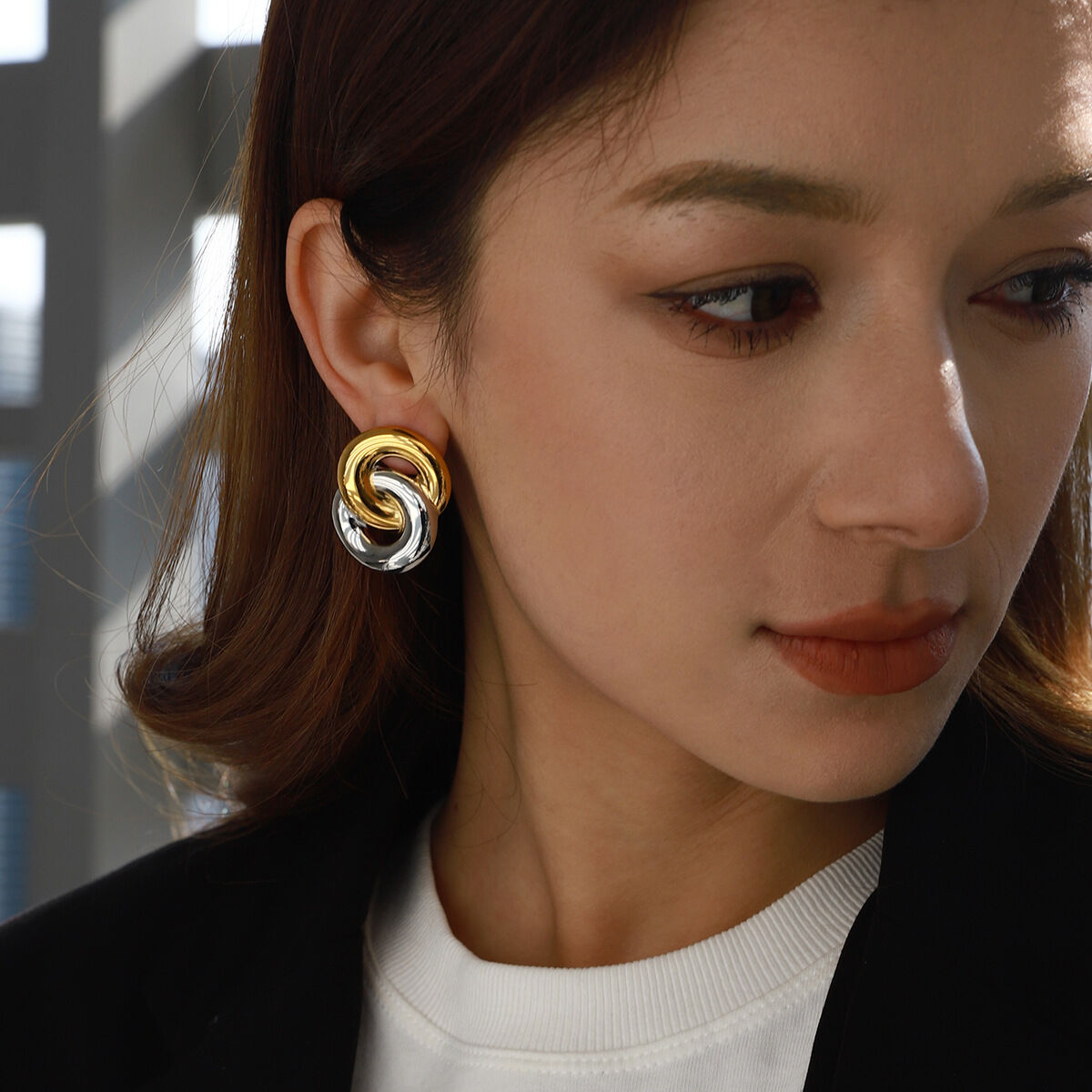 1 Pair Modern Series Classic Overlapped Annular Stainless Steel Waterproof Gold Color Women's Stud Earrings 2