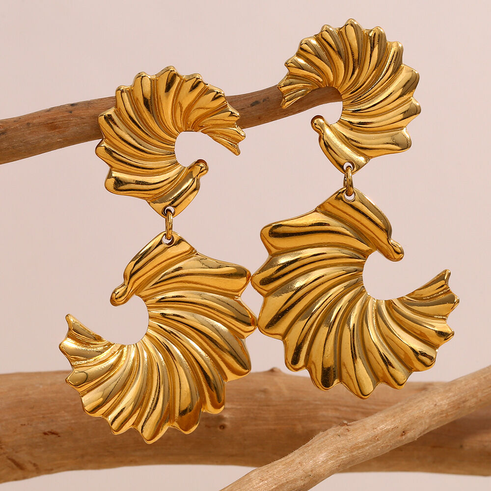 1 Pair Luxurious Series Retro Solid Color Stainless Steel Waterproof   Gold Color  Women's Drop Earrings 2