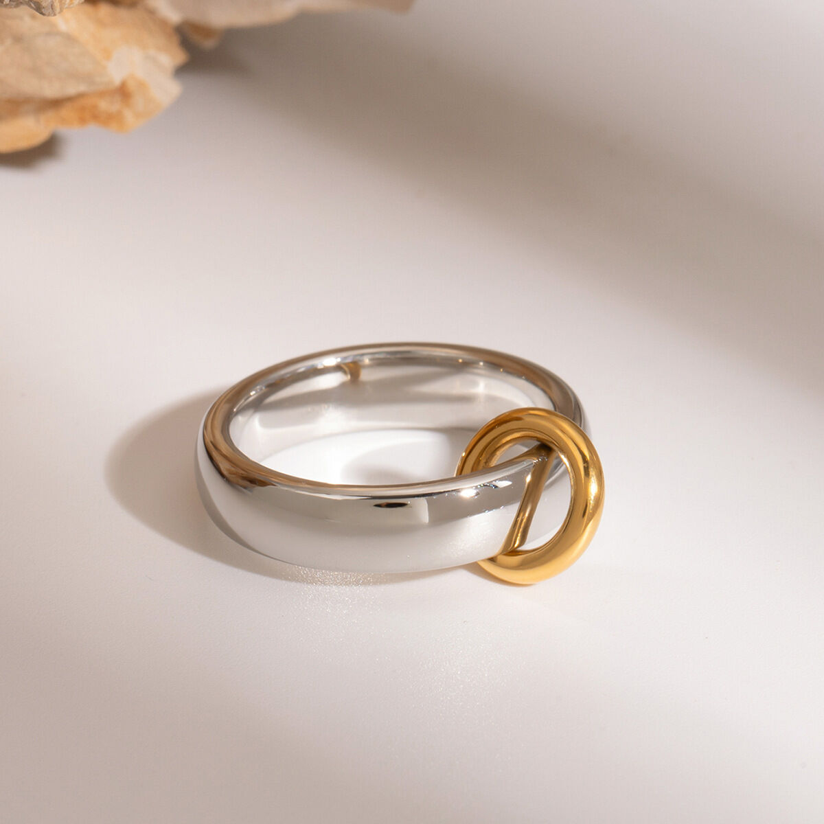 1 paar simple series  massivfarbe edelstahl 18 karat vergoldet damen einzelring 2