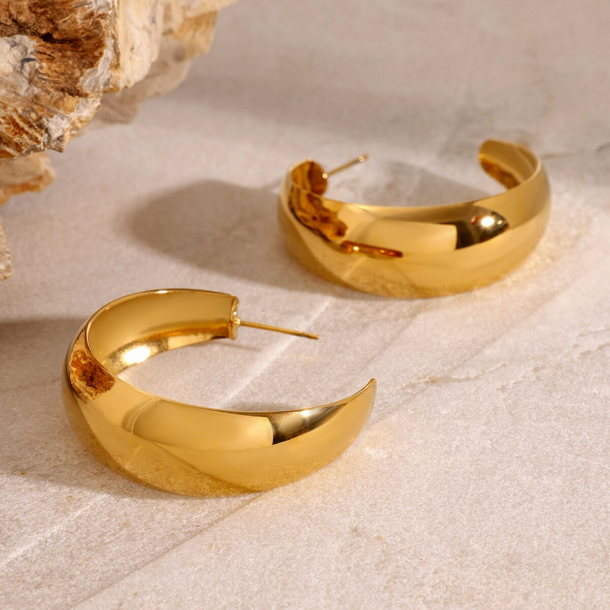 1 Pair Simple Stainless Steel Waterproof Gold Color Statement Hoop Earrings 2