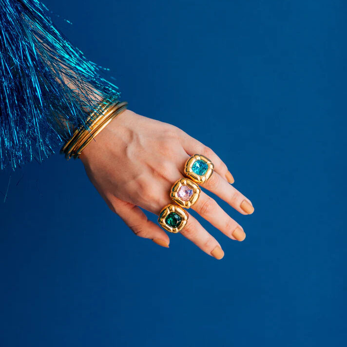 Anillo individual de acero inoxidable chapado en oro de 18 quilates con circonitas, estilo retro geométrico, para mujer.