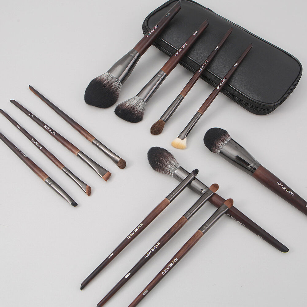 1 Paio Di Pennelli Da Trucco Unisex h5Immagine3