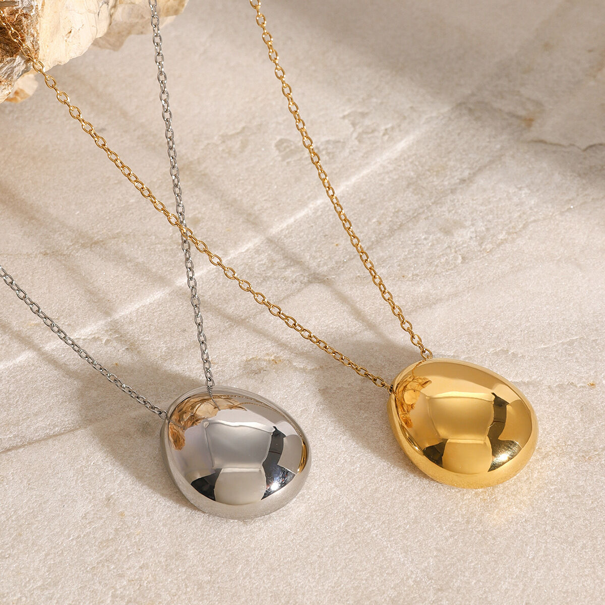 1 Stück Simple Series Einfache, einfarbige Halsketten mit Anhänger aus Edelstahl mit 18 Karat Goldbeschichtung für Damen h5 Bild4
