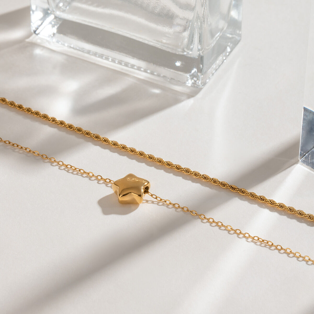 Collar en capas para mujer, serie simple, de acero inoxidable chapado en oro de 18 quilates, con pentagrama simple. 2