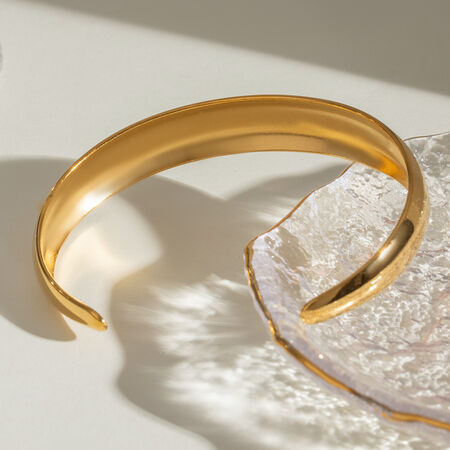 1 Piece Solid Color Stainless Steel Waterproof Gold Color Cuff Bracelet 2