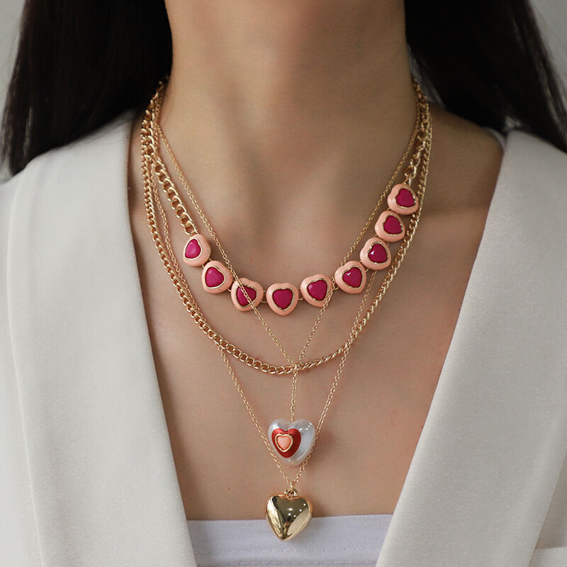 1 Piece Romantic Series Gorgeous Love Heart Polychrome Drop Oil Gold Color Alloy Women's Layered Necklaces 2