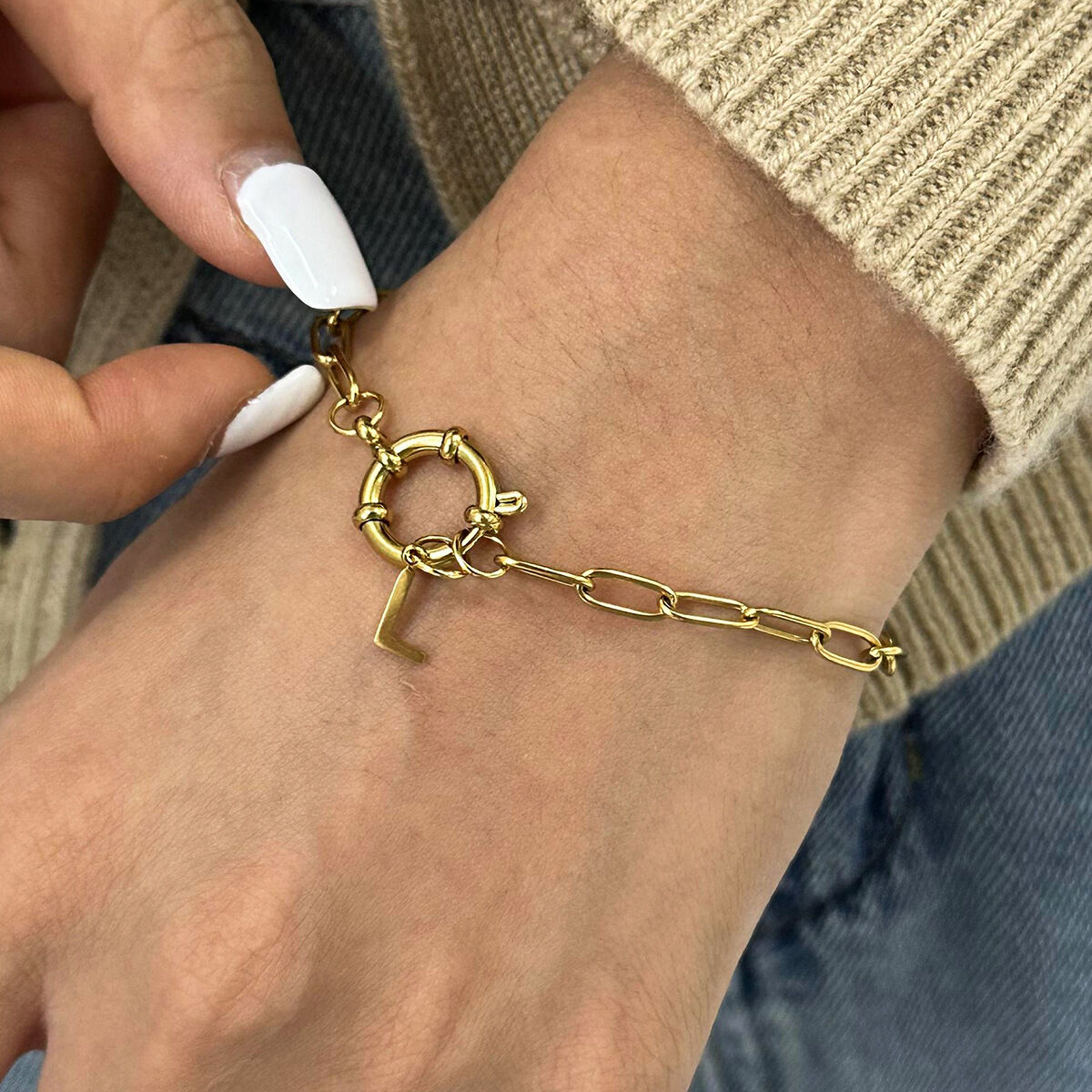 1 pezzo semplice serie lettera semplice acciaio inossidabile placcato oro  braccialetti con ciondolo da donna Immagine4